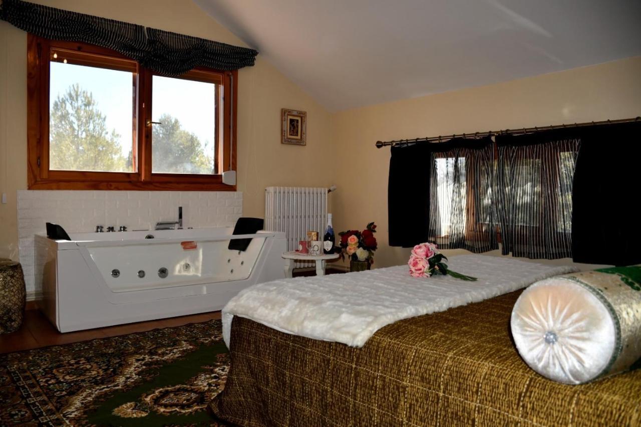 Hospederia Casa Martell Hotel Daroca Bagian luar foto