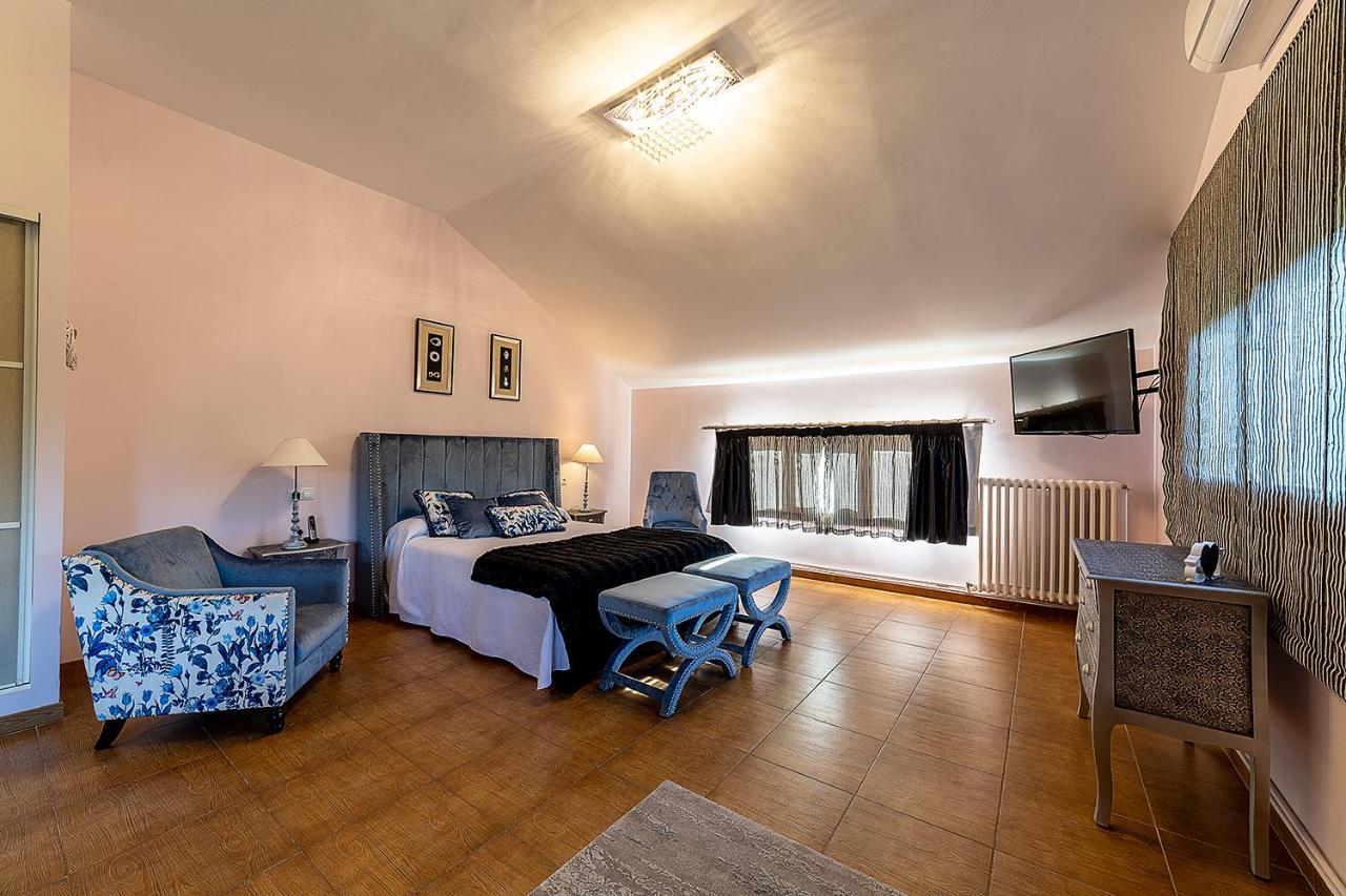 Hospederia Casa Martell Hotel Daroca Bagian luar foto