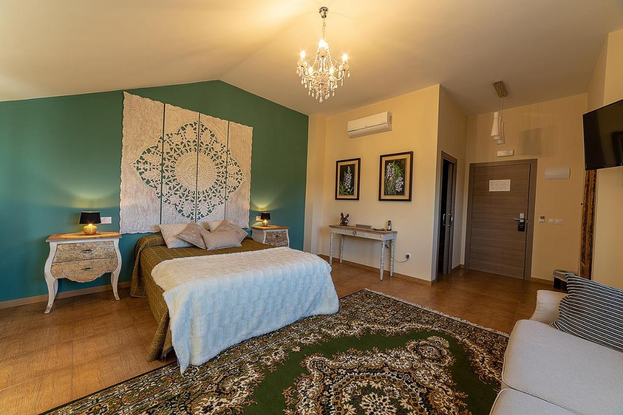 Hospederia Casa Martell Hotel Daroca Bagian luar foto