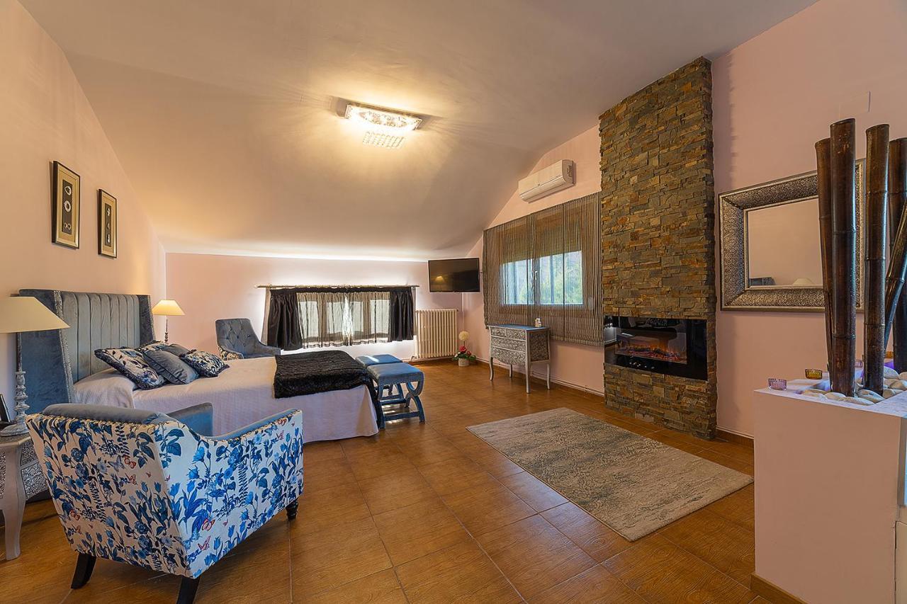 Hospederia Casa Martell Hotel Daroca Bagian luar foto